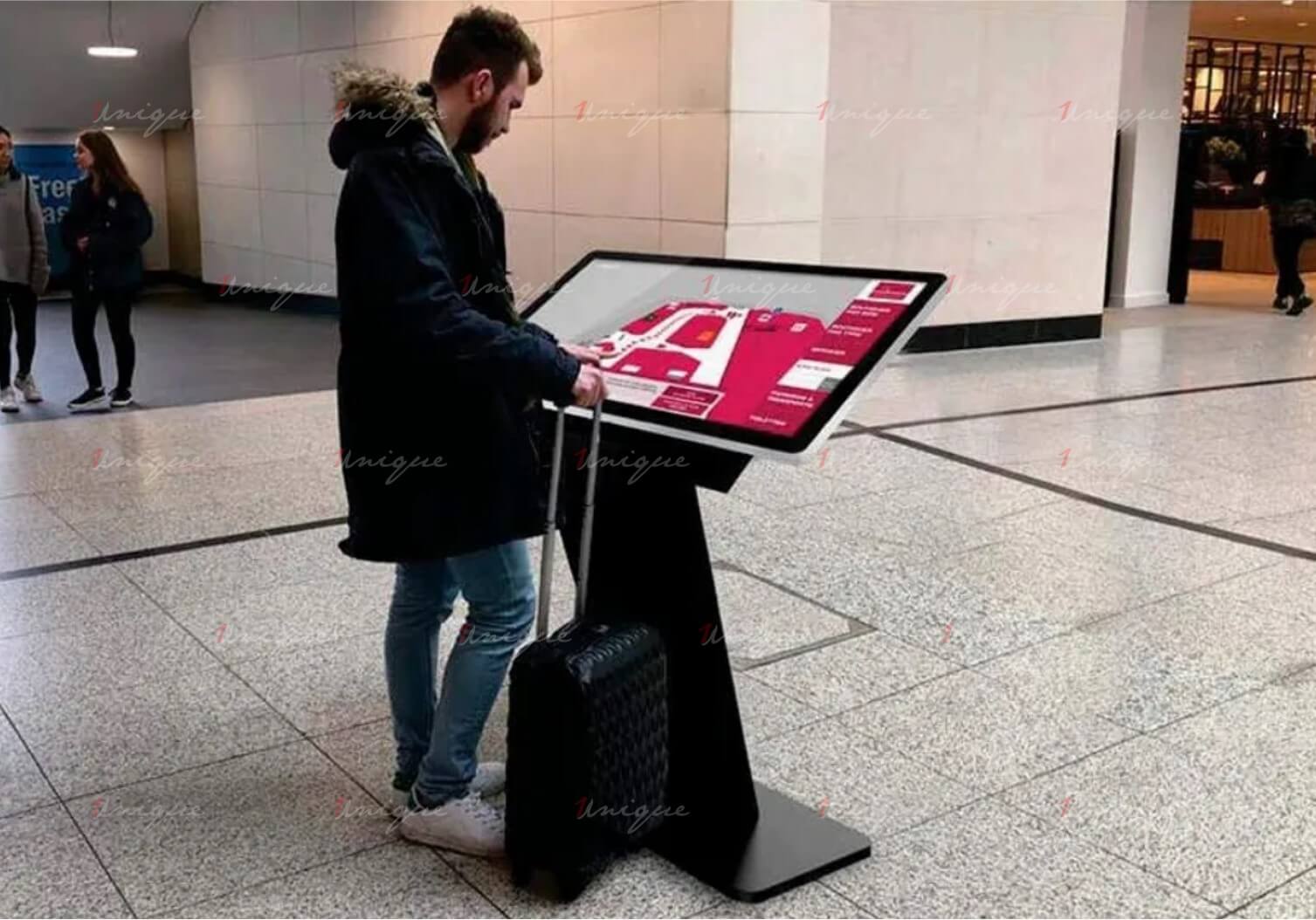 màn hình lcd chân quỳ 70 inch